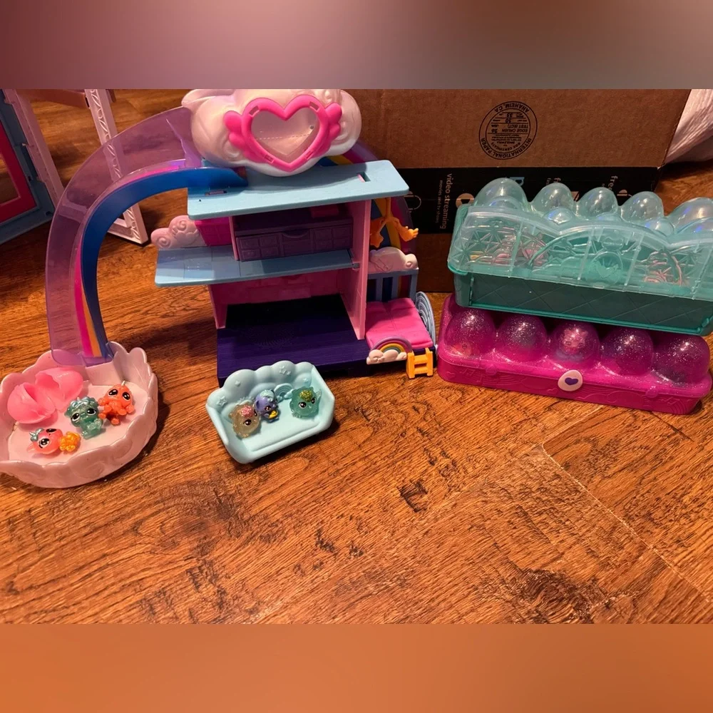 Hatchimals bundle nursery, Llamas, collectibles